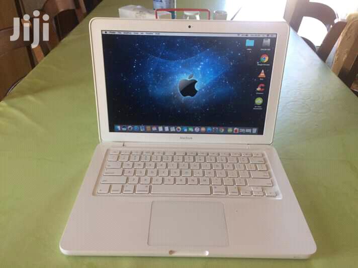 Laptop Apple MacBook 4GB Intel Core 2 Duo HDD 320GB