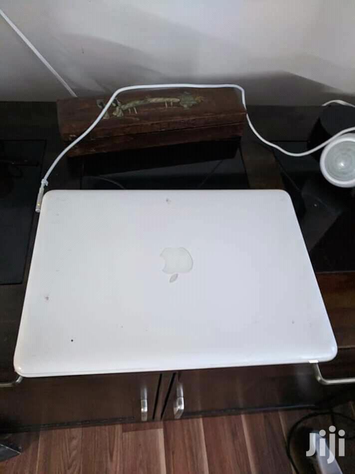Laptop Apple MacBook 4GB Intel Core 2 Duo HDD 320GB