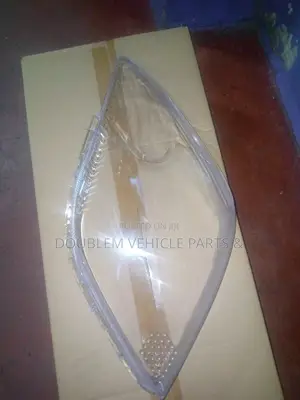 Headlens/Headlamp Lens/Headlight Lens Toyota Ist