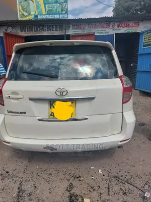Toyota Vanguard Rear Windscreen
