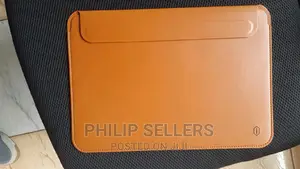 Wiwu Skin Pro Slim Stand Sleeve for Macbook