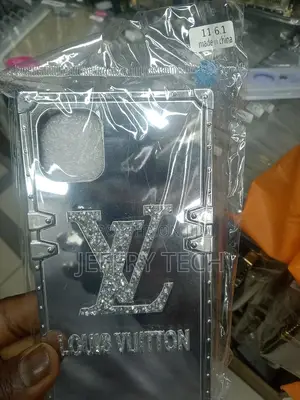 iPhone 11 Pro Max, Louis Vuitton Case: Cell Phones Accesso