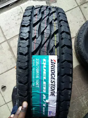 235/70r16 a/T Bridgestone Tyres Made in China