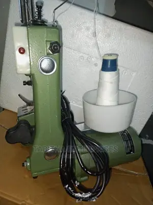 Bag Closer Machine