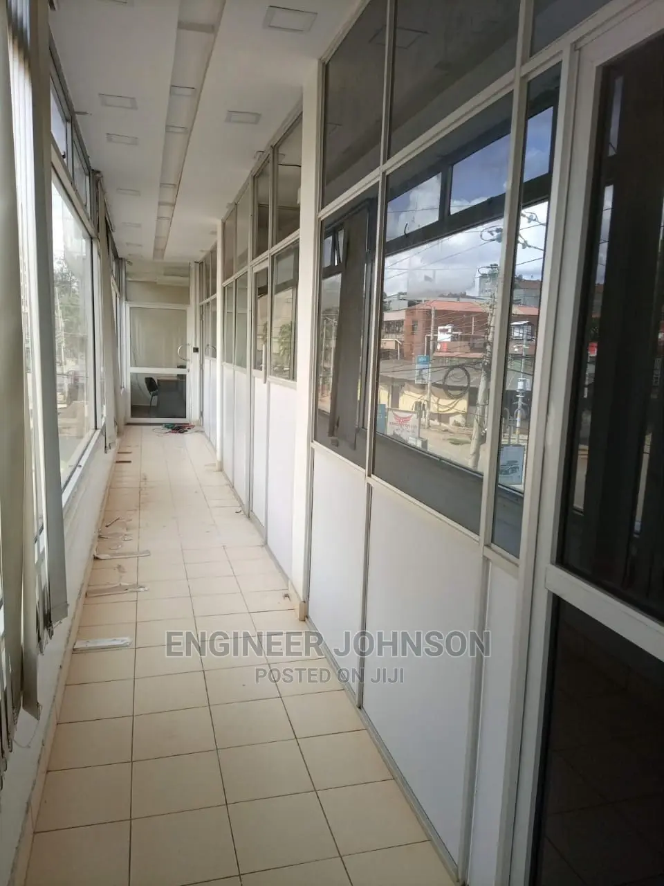 Aluminium With Mdf Partition