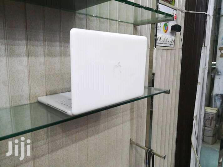 Laptop Apple MacBook 4GB Intel Core 2 Duo HDD 320GB