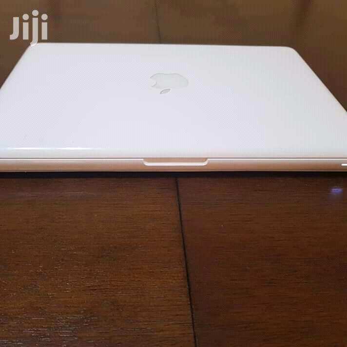 Laptop Apple MacBook 4GB Intel Core 2 Duo HDD 320GB