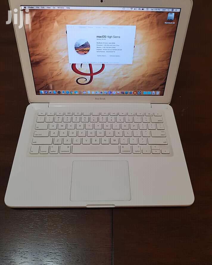 Laptop Apple MacBook 4GB Intel Core 2 Duo HDD 320GB