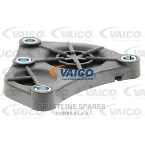 BMW Series 1,3,4,5, Locking Cover, Camshaft-Vaico.