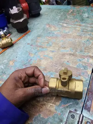 Lockable Ball Cork 1"