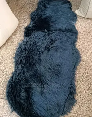 Black Faux Fur Mat