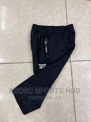 Tracksuit 1/3