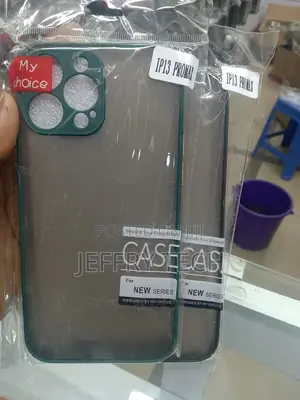iPhone 13 Pro Max / iPhone 13 Pro / 13 Mini | Soft Case Aero