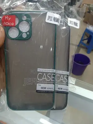 iPhone 13 Pro Max / iPhone 13 Pro / 13 Mini | Soft Case Aero