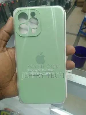 iPhone 13 Pro Max Silicone Green Case