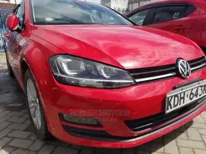 2015 Volkswagen Golf in Red: Compact Car with Style and Comfort