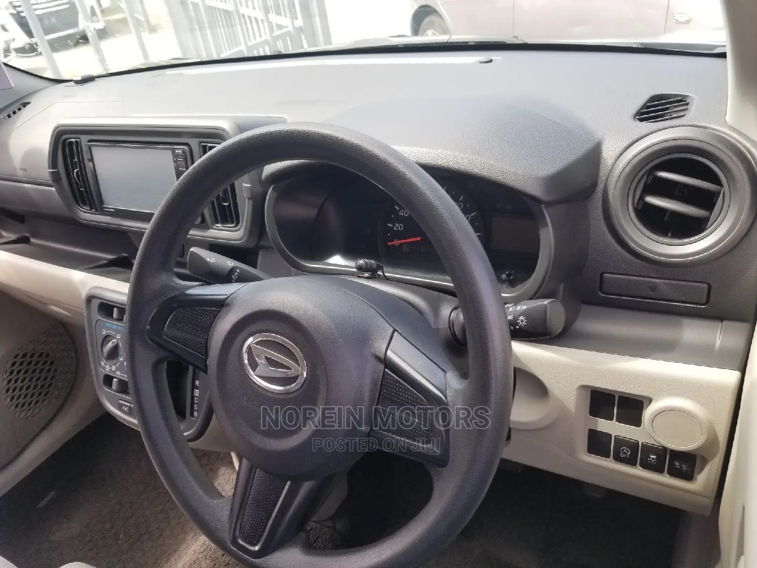Daihatsu Boon 2015 Silver