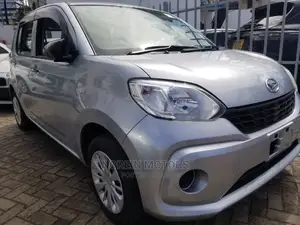 Daihatsu Boon 2015 Silver