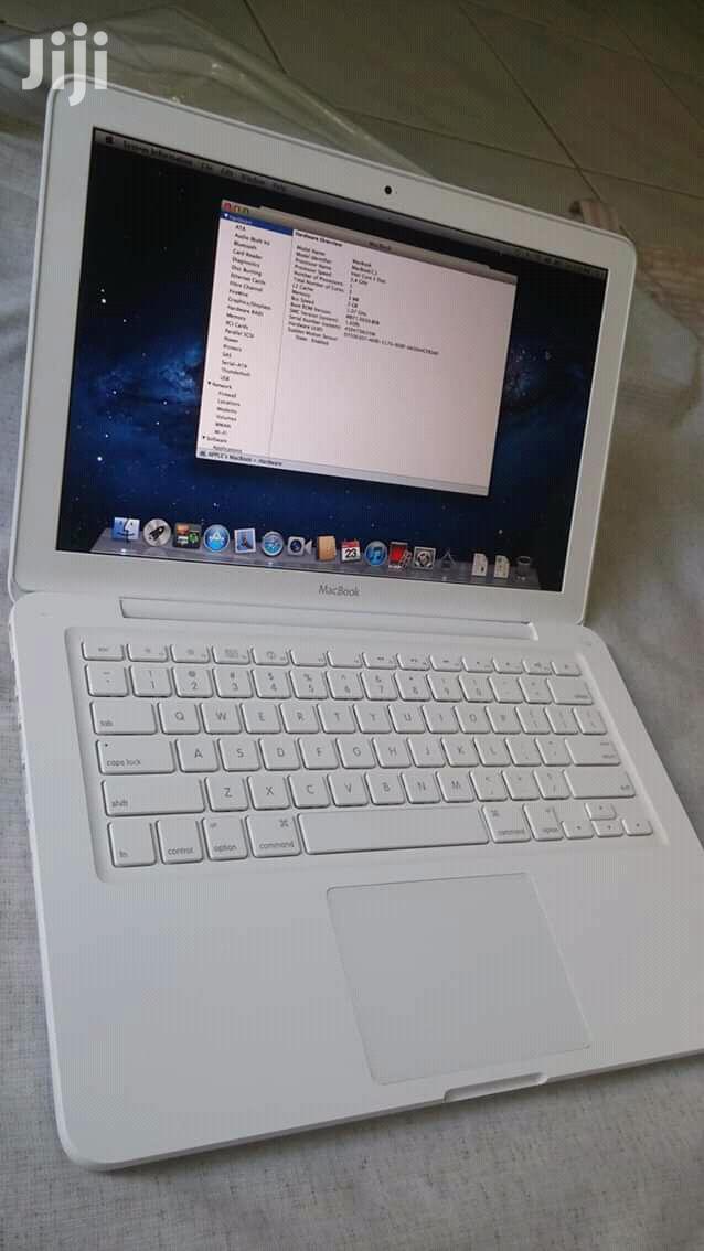 Laptop Apple MacBook 4GB Intel Core 2 Duo HDD 320GB