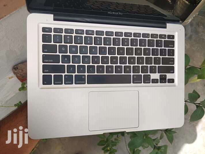 Laptop Apple MacBook Pro 4GB Intel Core i5 HDD 500GB