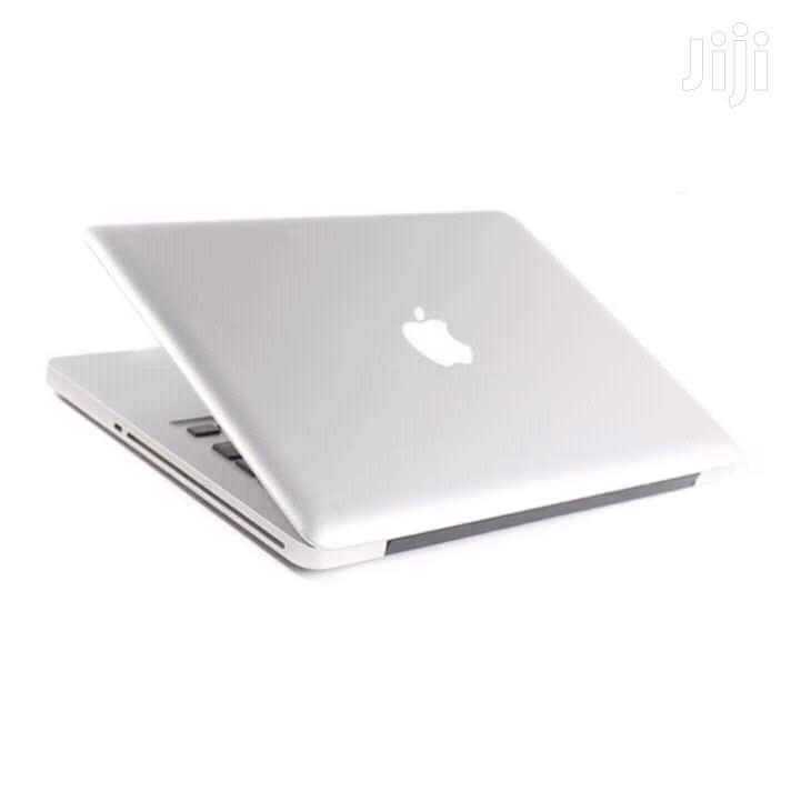 Laptop Apple MacBook Pro 4GB Intel Core i5 HDD 500GB