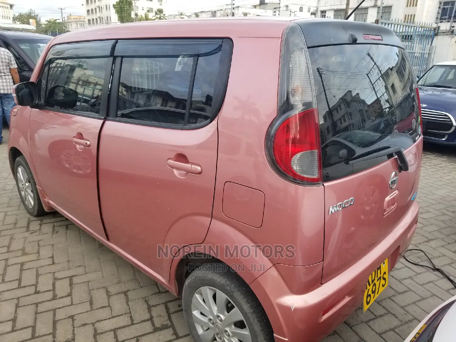 Nissan Moco 2014 Pink
