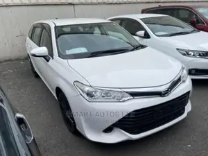 Toyota Corolla Fielder 2017 White