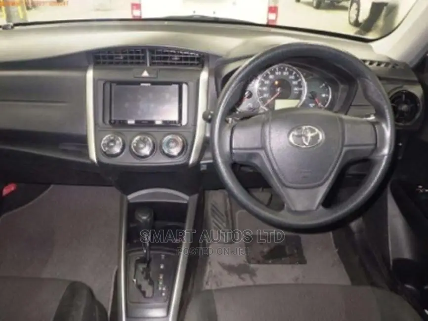 Toyota Corolla Fielder 2017 White