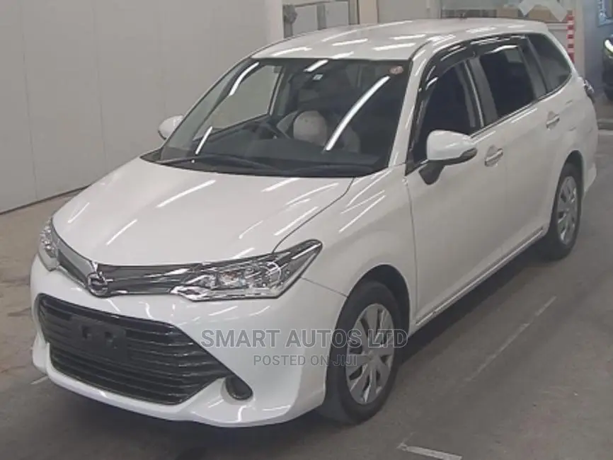 Toyota Corolla Fielder 2017 White