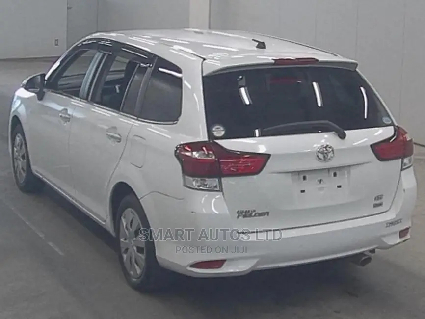 Toyota Corolla Fielder 2017 White