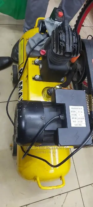 Air Compressor Machine 25 L Capacity Belt Running System
