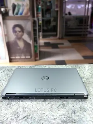 Laptop Dell Latitude E7240 4GB Intel Core I5 SSD 128GB