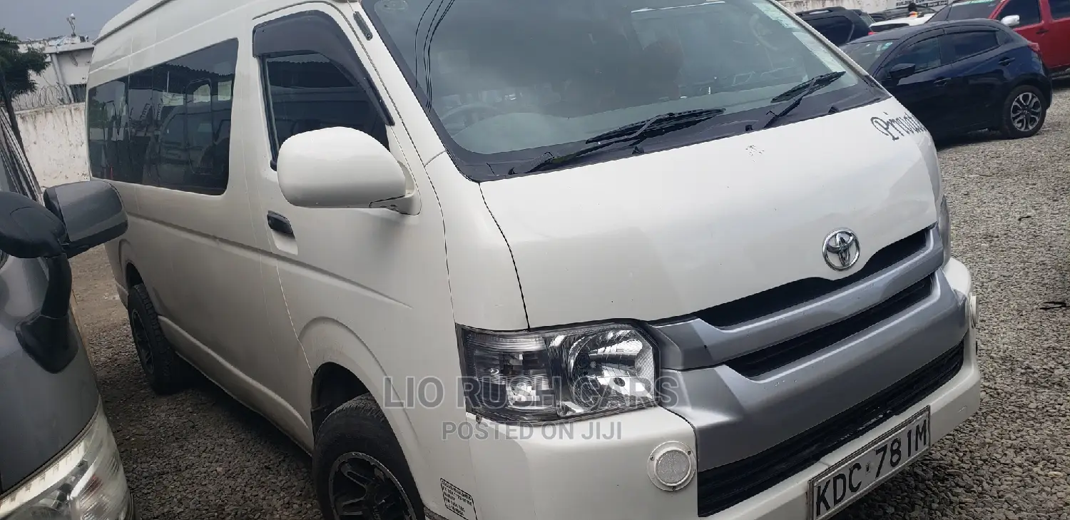 Toyota HiAce 2014 White