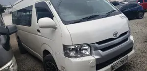 Toyota HiAce 2014 White