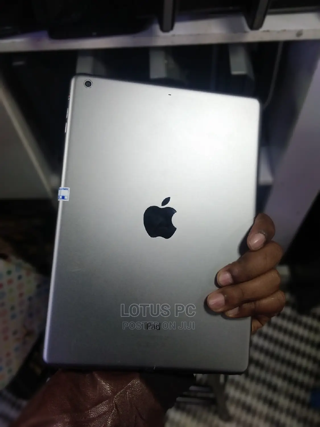 Apple iPad Air 32 GB Gray