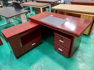 Spacious 1.6m Executive Office Desk