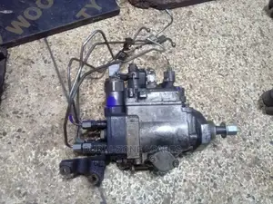 Injector Pump Prado 95.