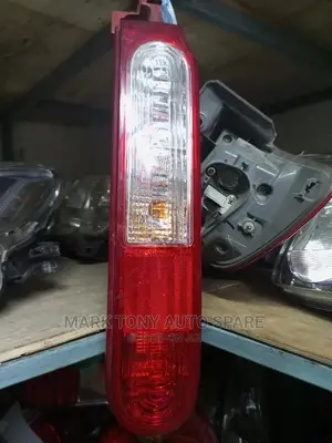Nissan Cube Backlights