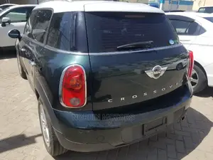 Mini Cooper 2014 Green