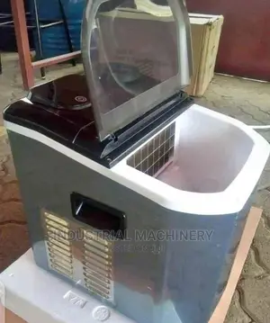 Ice Cube Maker (Perfect Brand)