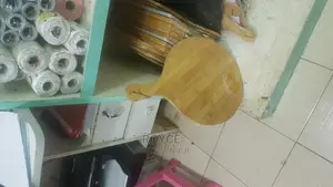 Round Pizza Chopping Board