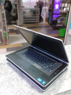 Laptop Dell Latitude E6420 4GB Intel Core i5 HDD 320GB