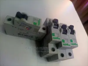 32a MCB Single
