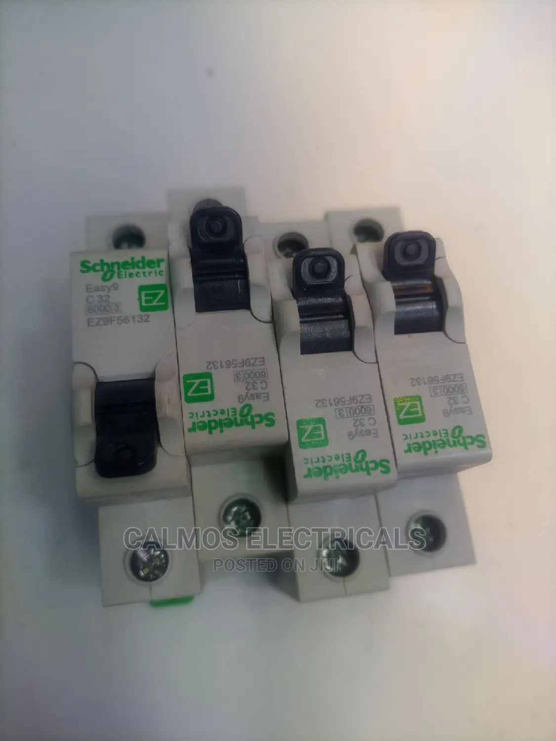 32a MCB Single