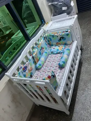 Baby Cot/Baby Bed