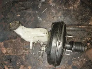 Toyota Ist New Model Brake Booster and Master Cylinder