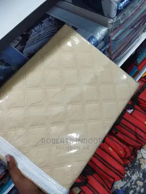 Beige 4"6 Mattress Protector