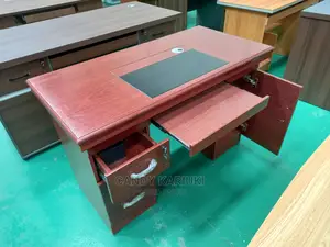 Executive 1. 2m Office Desk