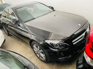 Mercedes-Benz C200 2015 Black