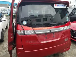 Suzuki Solio 2015 Red